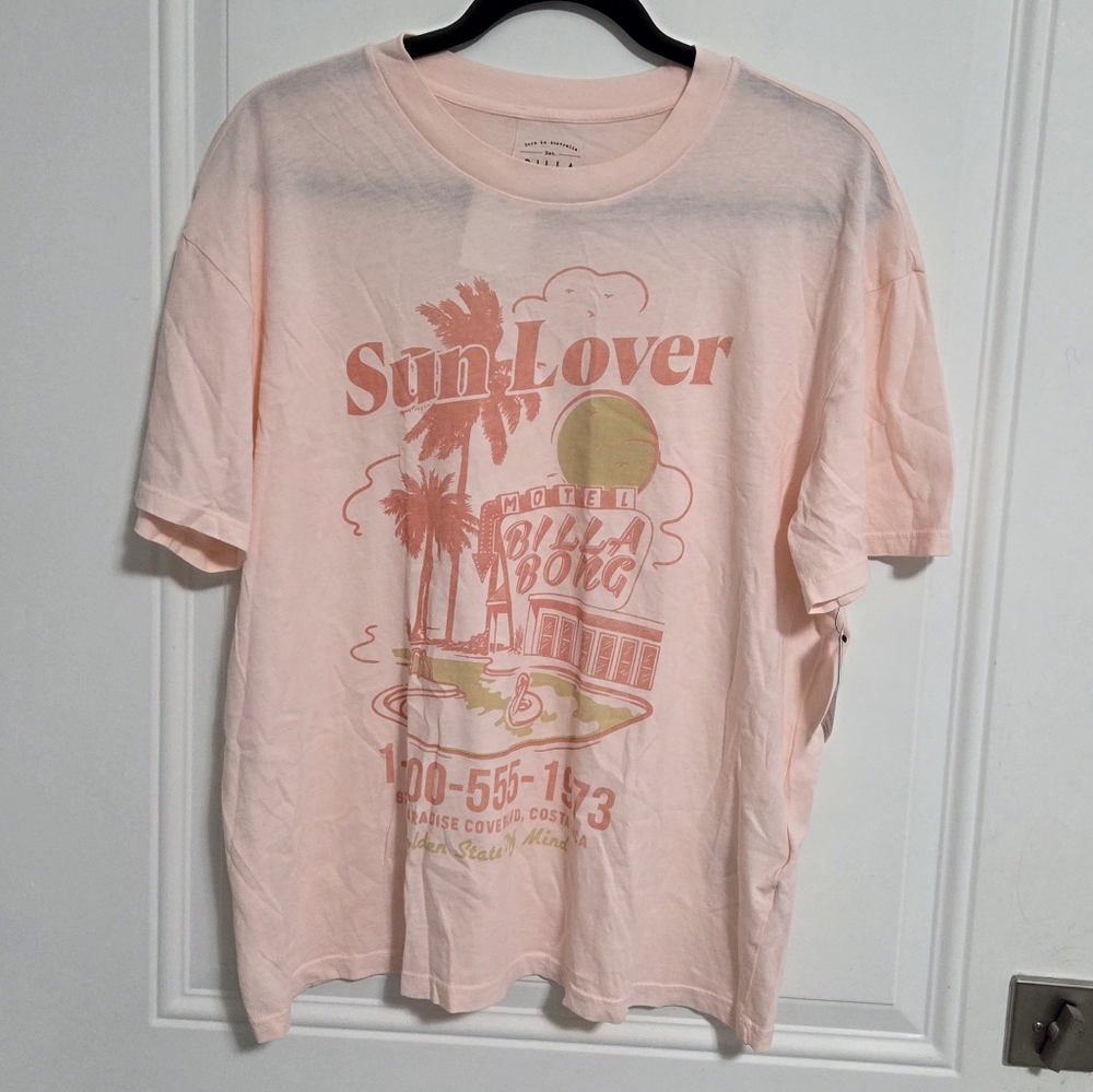 NWT - Billabong Women's "Golden State" Oversized T Shirt - Size L